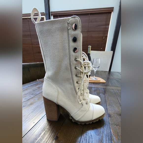 DV DOLCE VITA Ayleen Heeled Lug Sole Combat Boots Size 5 1/2 NWOT - Picture 4 of 12